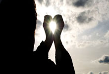 开云APP-瓦伦西亚完胜美国，乔瓦尼·雷纳完成帽子戏法