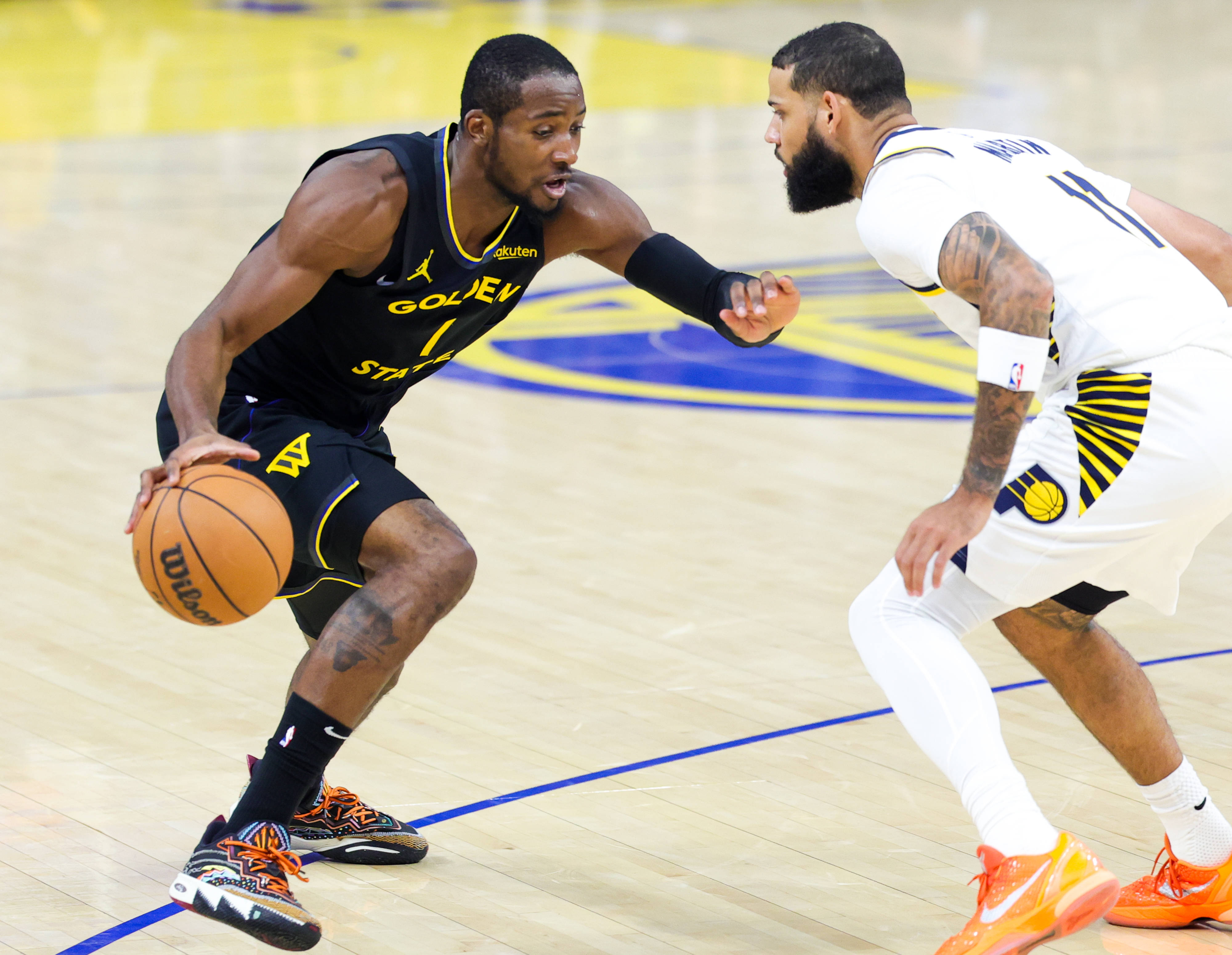 中国男篮强势步行者，欧文关键制胜