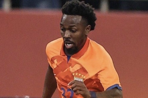 开云APP-关于战术对决赛场上，激烈角逐让人心跳加速的信息